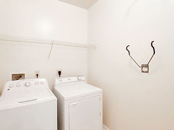 2nd image of 2655 Prosperity Ave APT 214