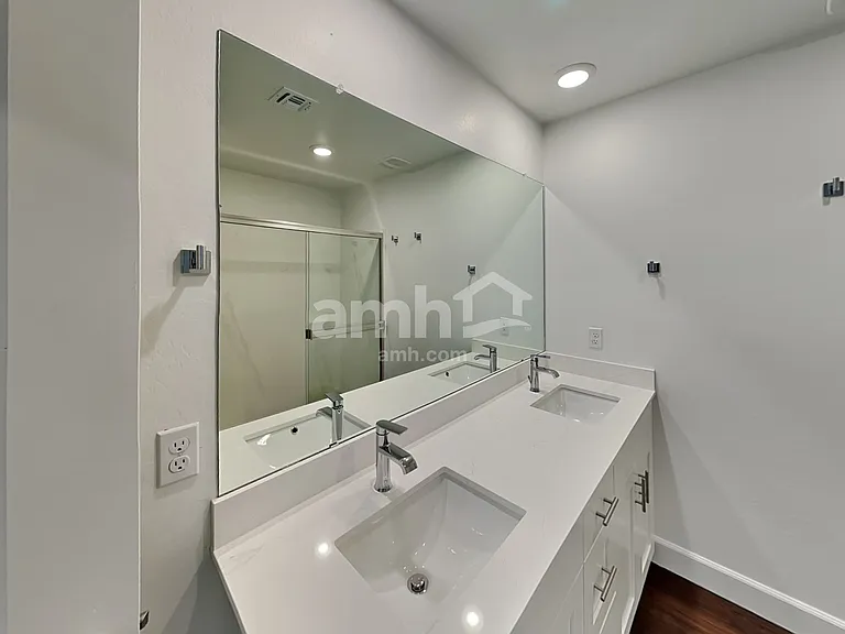 17109 W Lawrence Ln — Photo 10