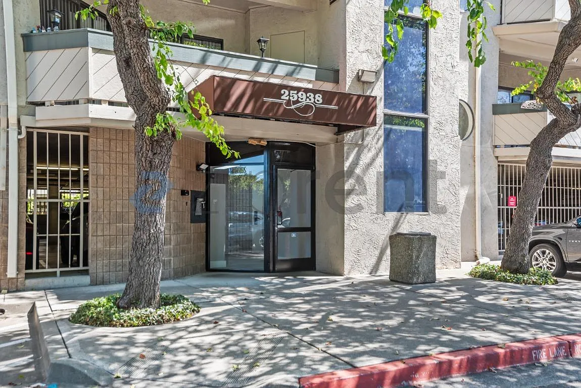 2 bed, 1128 sqft, $2,800 — Photo 3