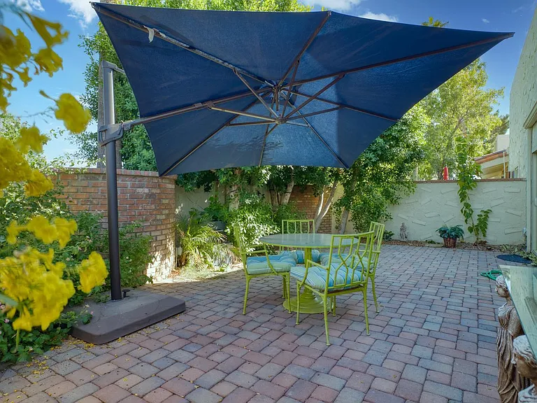 5519 N 71st Pl — Photo 9