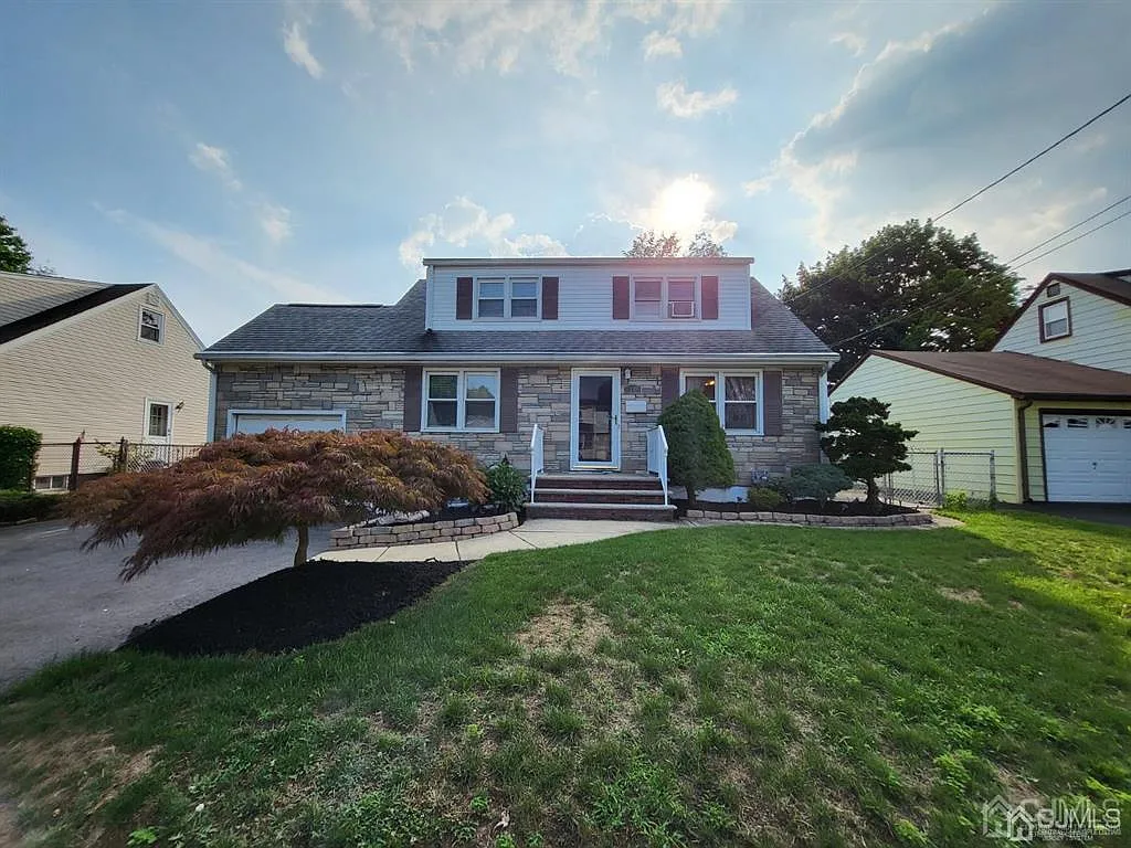 56 Merrill Ave photo 1