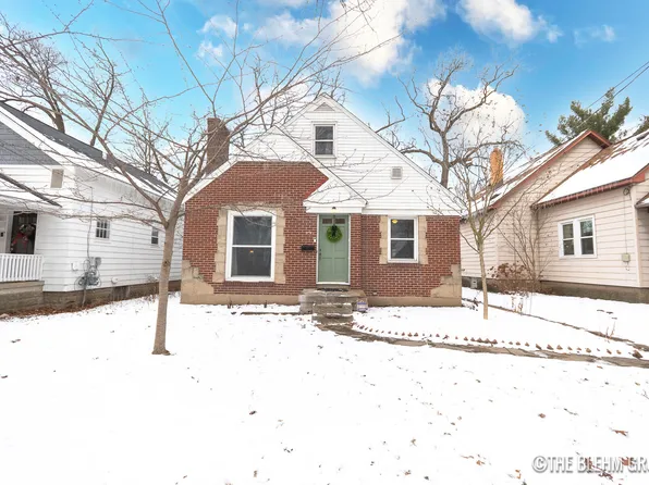1007 Hoyt St SE, Grand Rapids, MI 49507