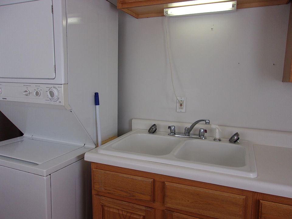 kitchen with washer and dryer