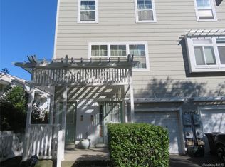 216 Beach 79th St, Far Rockaway, NY 11693