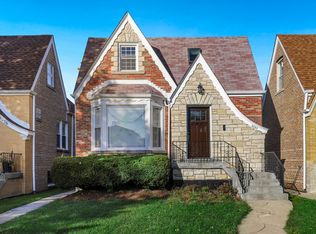 3040 N Nagle Ave, Chicago, IL 60634