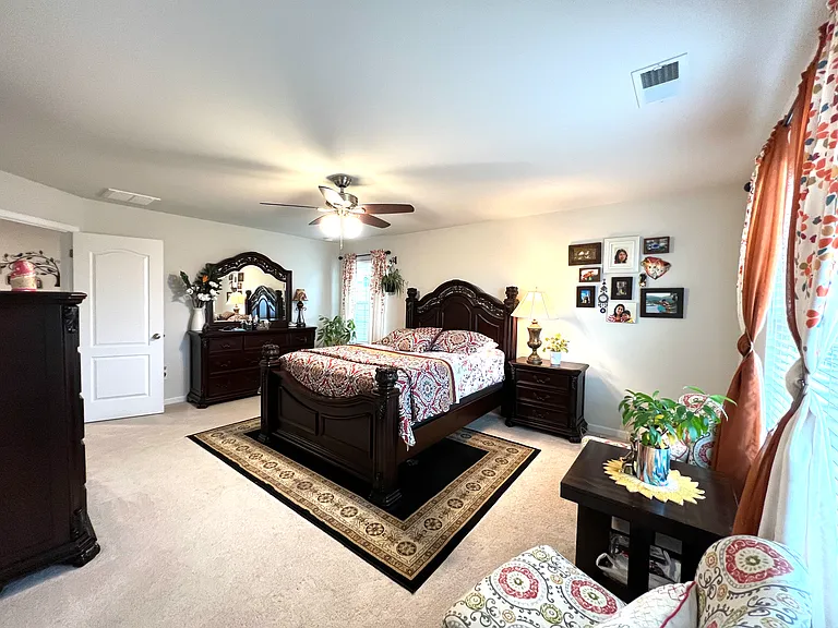 1031 Winnett Dr — Photo 37