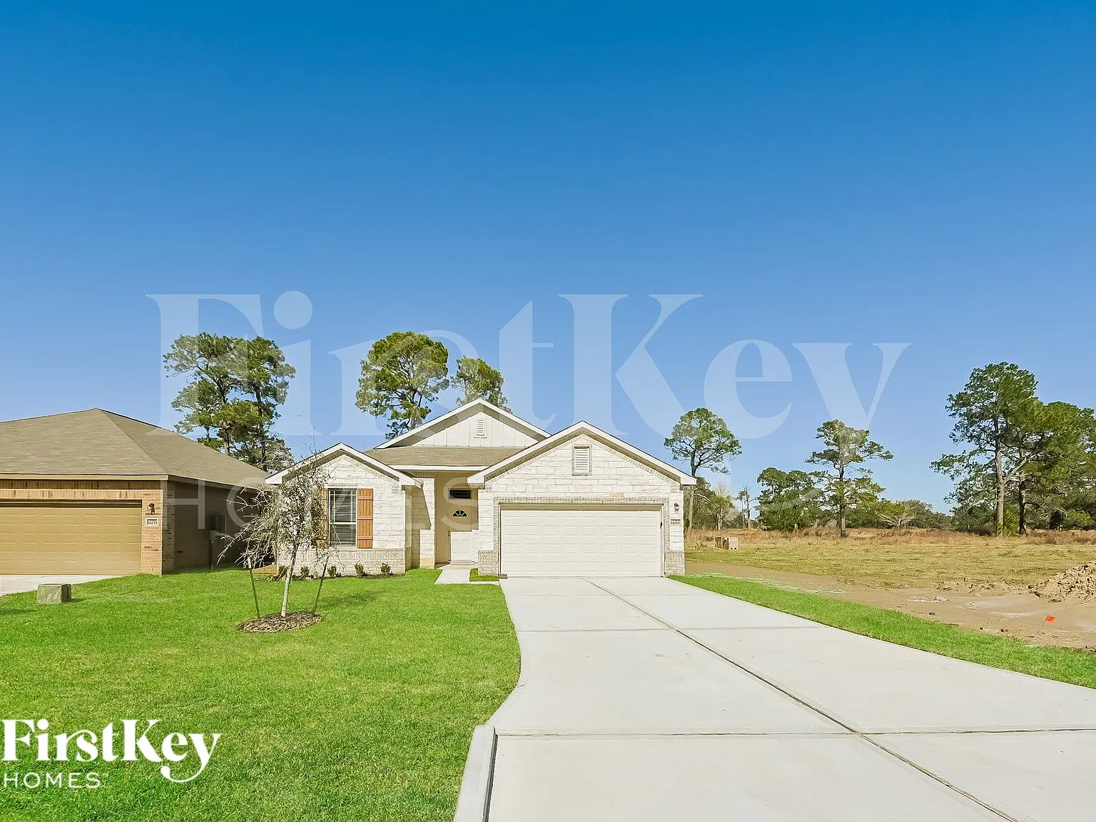 4 bed, 2.0 bath, 1845 sqft, $2,215 — Photo 1
