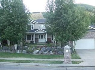 912 N 700 E, Centerville, UT 84014