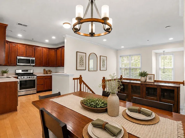 360 Oswego Ct #360 — Photo 1
