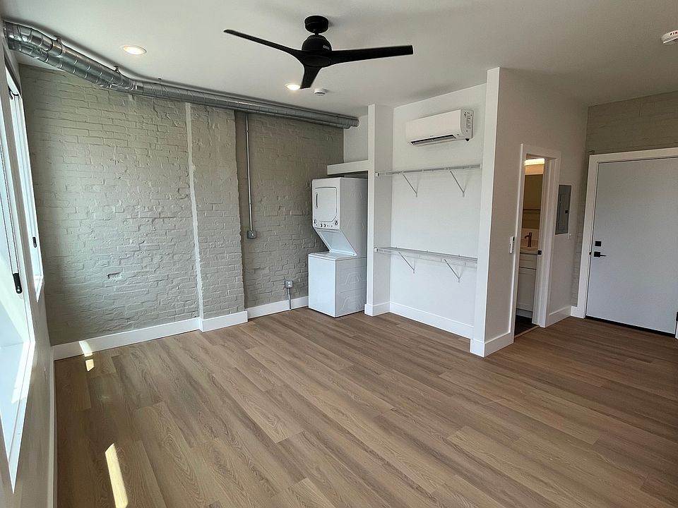 1st image of 510 W Liberty St Unit 2