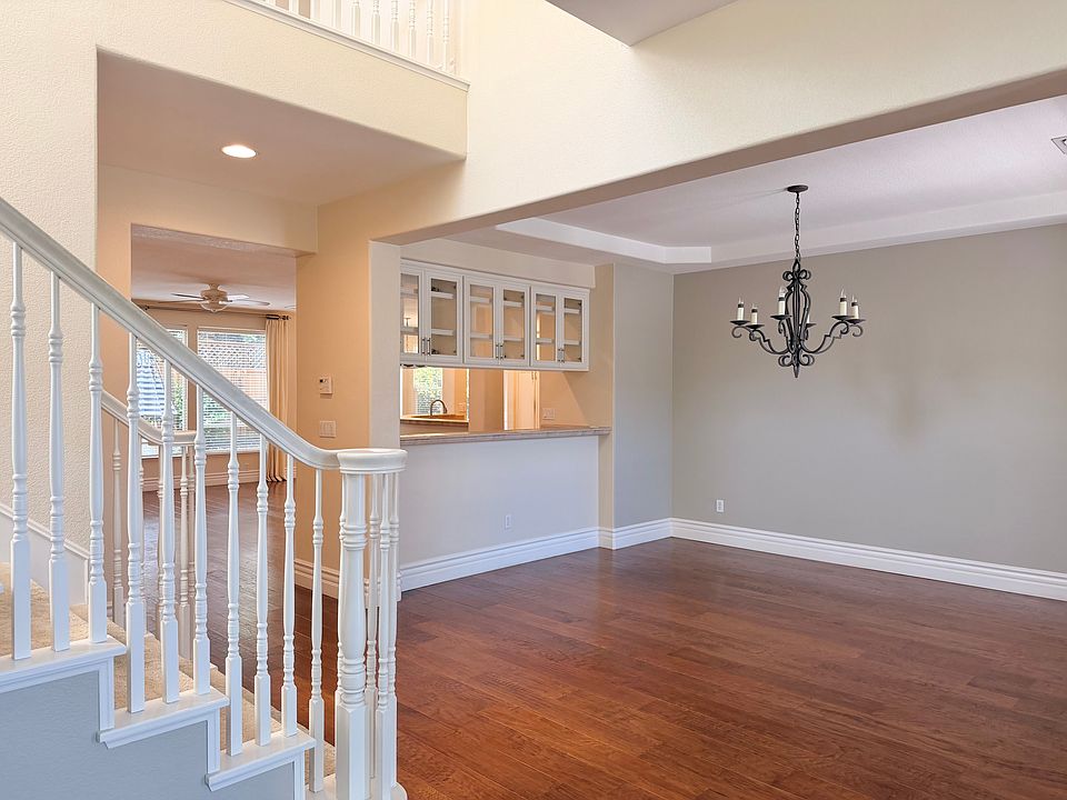1st image of 6150 Lockridge Dr