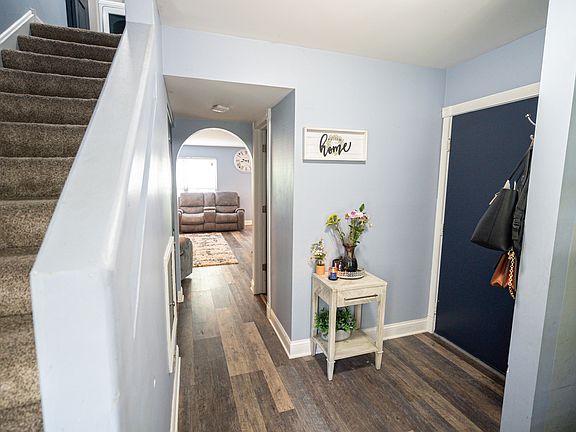 4th image of 2008 College Green Dr Unit 2008