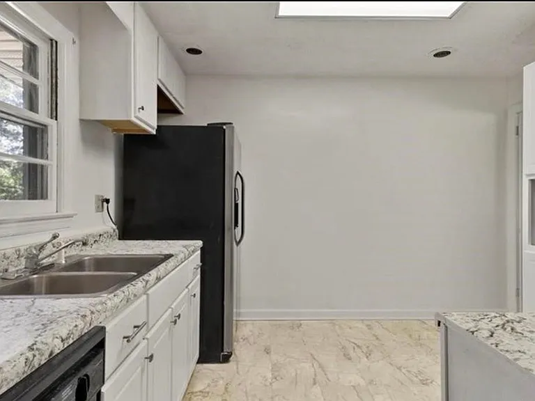 1820 McGougan Rd — Photo 9