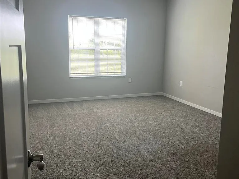7888 S Scepter Dr — Photo 27
