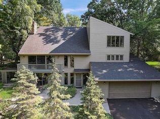8640 Airport Rd, Middleton, WI 53562