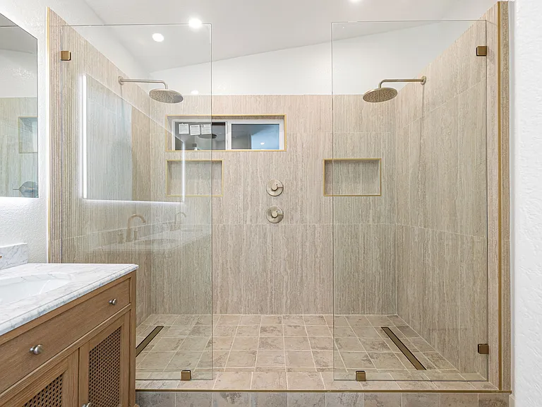 76 Sutton Pl S — Photo 21