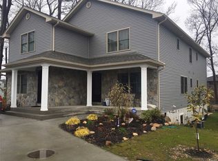 15 Caruso Way, Glen Cove, NY 11542