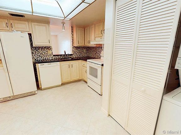 2nd image of 7624 NW 18th St APT 203