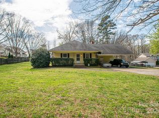 1516 Pleasant Plains Rd, Matthews, NC 28105