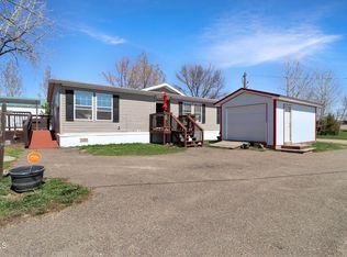 204 N Main St, Epping, ND 58843