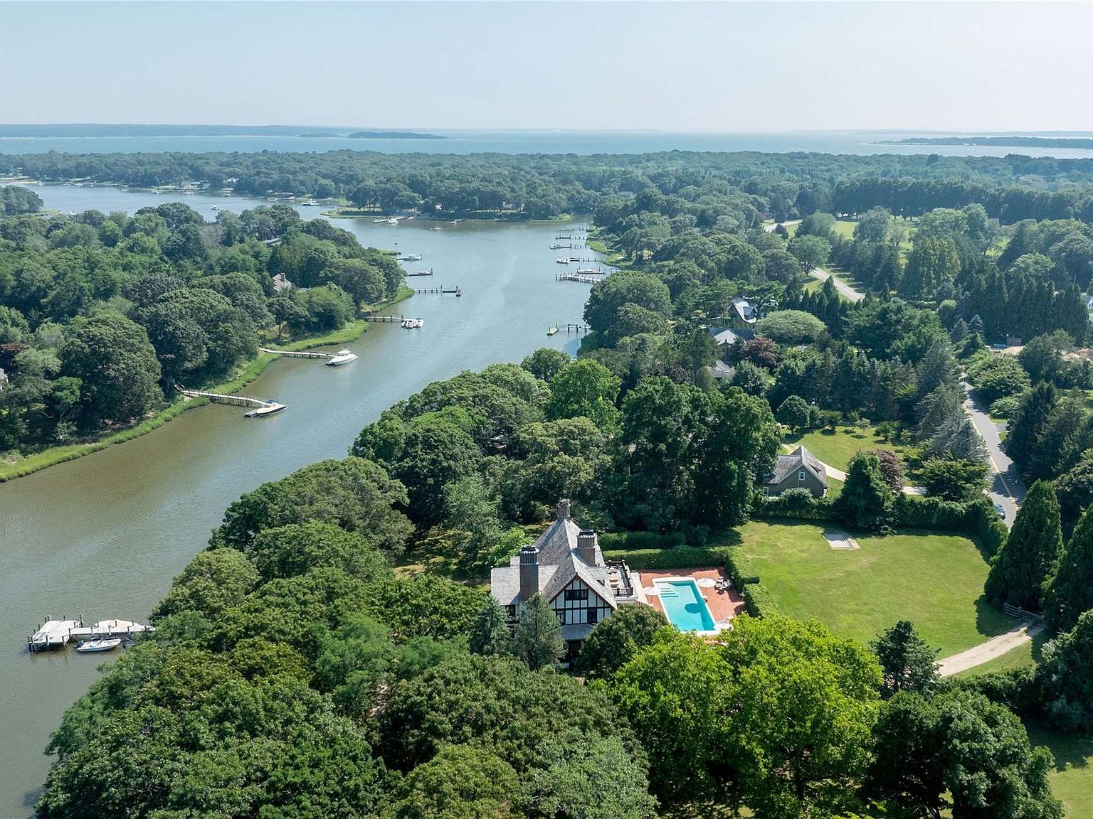 9 & 7 Westmoreland Dr., Shelter Island, NY 11964 | MLS #3567654 | Zillow
