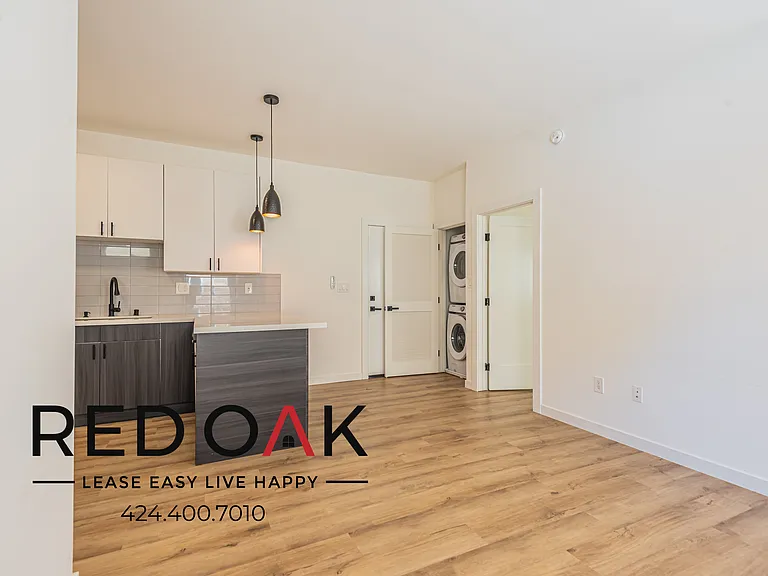 2204 7th Ave #103 — Photo 4