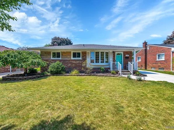 3510 Maidstone St, Trenton, MI 48183