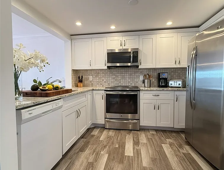 1087 Forest Lakes Dr #306 — Photo 3