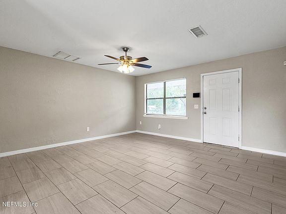 5th image of 487 JERI Drive