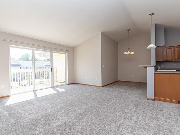 2nd image of 520 Windstone Dr Unit 307