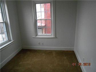 3rd image of 556 Elm St