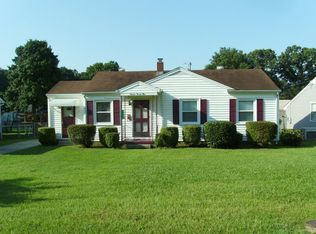 1423 E Circle Dr, Roanoke Rapids, NC 27870