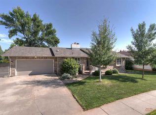 4608 Ridgewood St, Rapid City, SD 57702