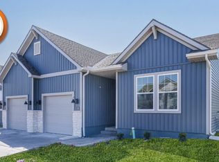 The Cooper Plan, The Villas at Woodlawn Estates, U6vcn Lake Lotawana, MO 64086