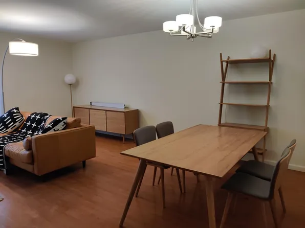 3004 Bolgos Cir, Ann Arbor, MI 48105