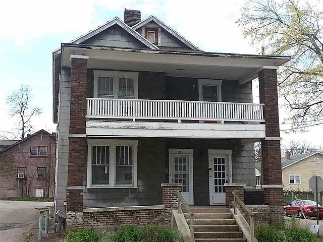 1st image of 16 West Dr
