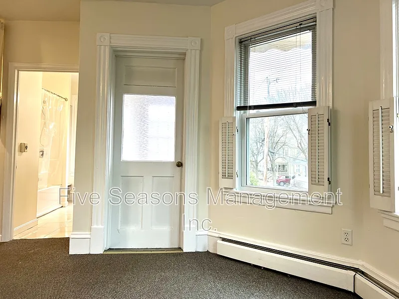 Studio, 1.0 bath, 450 sqft, $1,450 — Photo 3