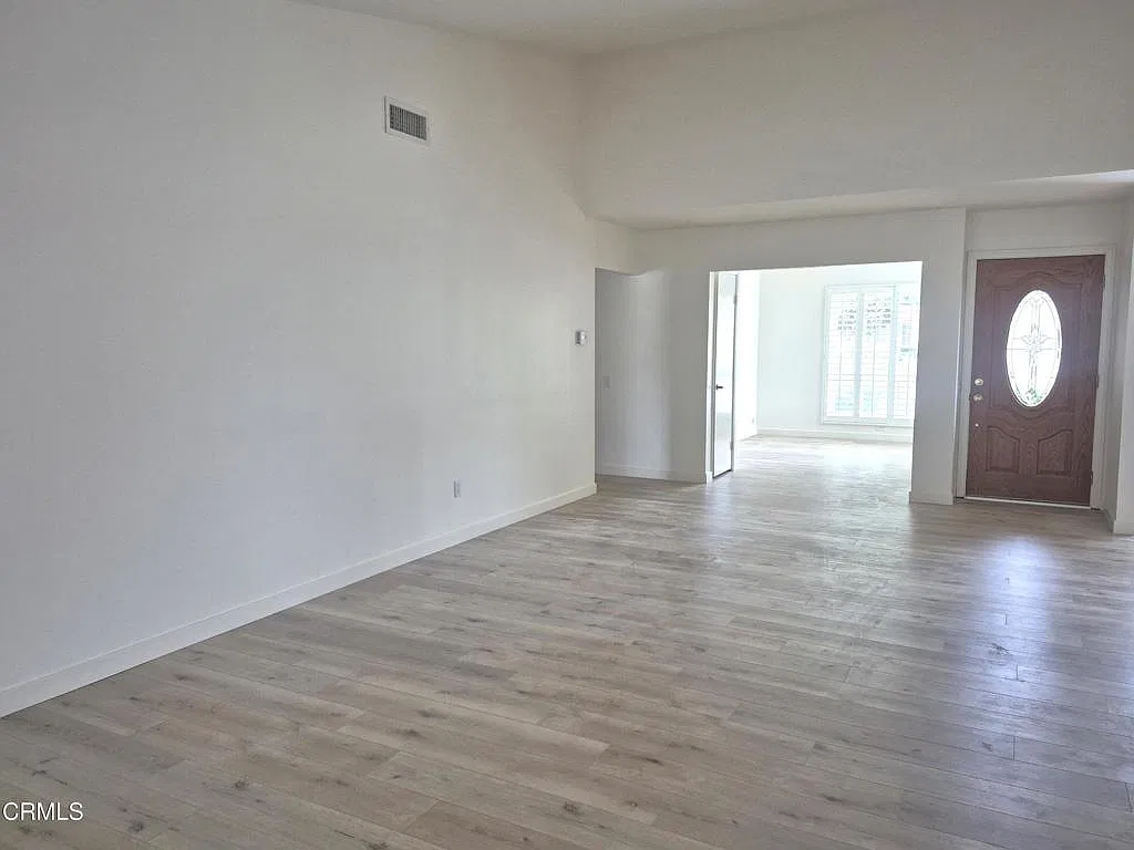 3 bed, 2.0 bath, 1498 sqft, $3,500 — Photo 3