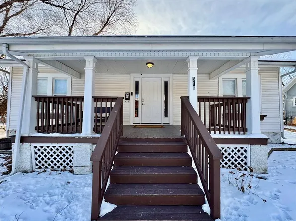 618 SE Miller St, Lees Summit, MO 64063