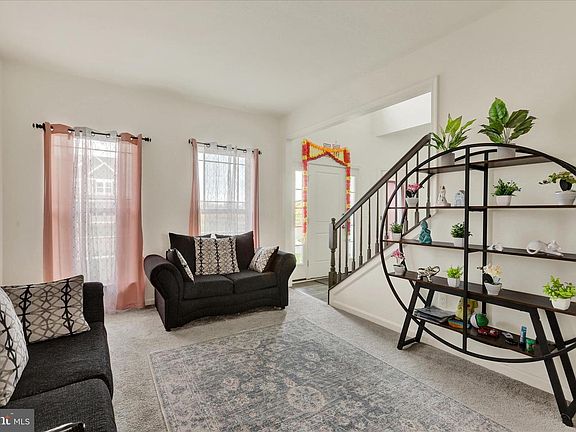 5th image of 69 Bennington Way