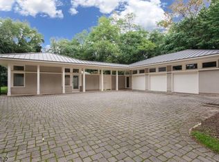 222 Greenbrook Rd, Green Brook, NJ 08812