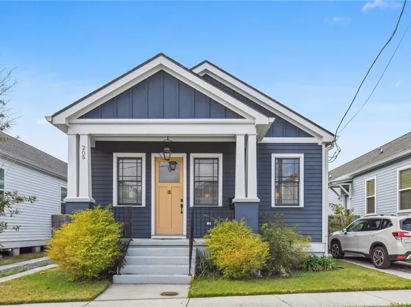 205 Hubbell Rd E, New Orleans, LA 70114