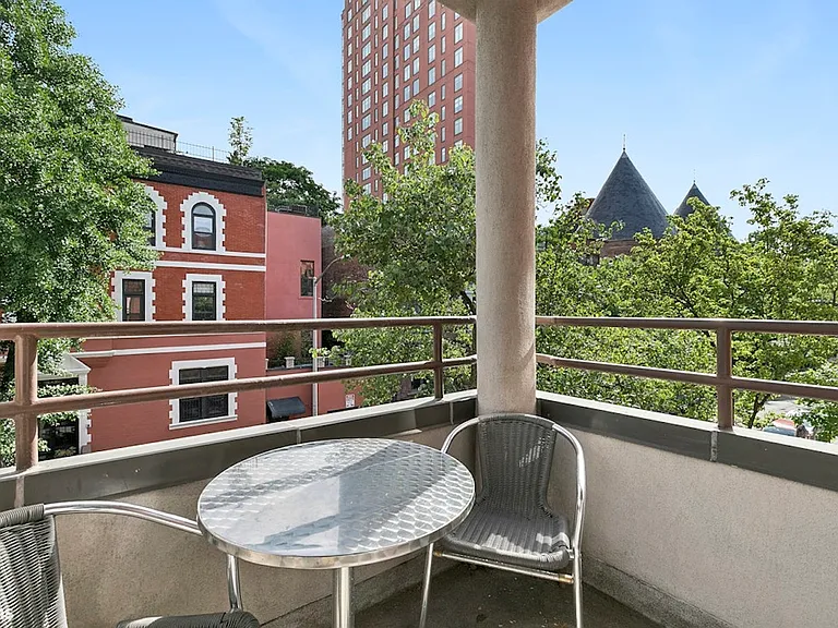 48 W 105th St #2B — Photo 4
