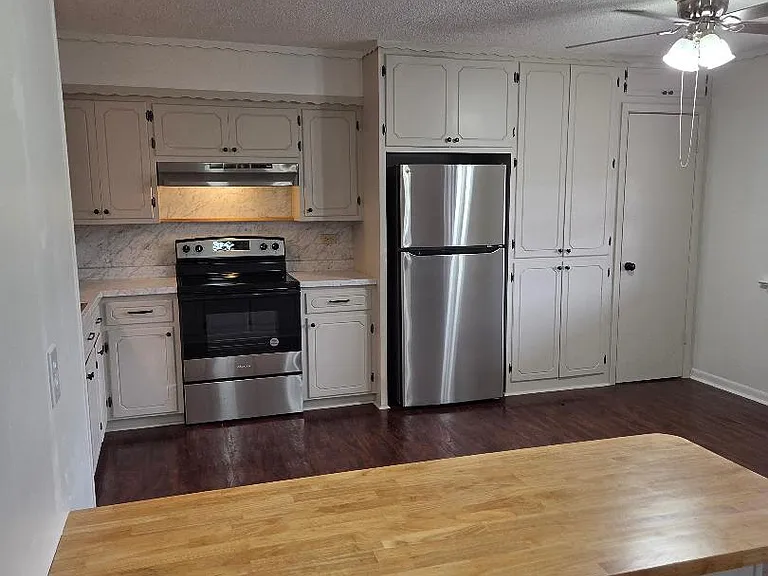 217 Parkins St #3 — Photo 2