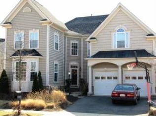 22785 Highcrest Cir, Ashburn, VA