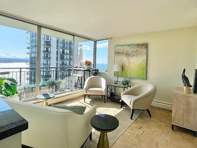 1534 Harwood St #601 — Photo 3
