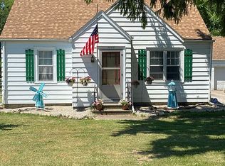 1806 S Park Rd, Benton Harbor, MI 49022