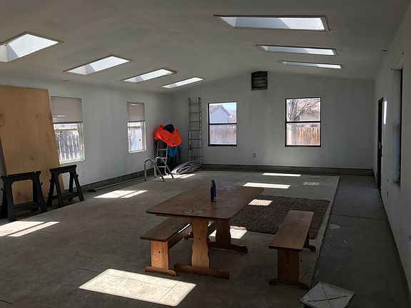 3rd image of 481 Fruitwood Dr