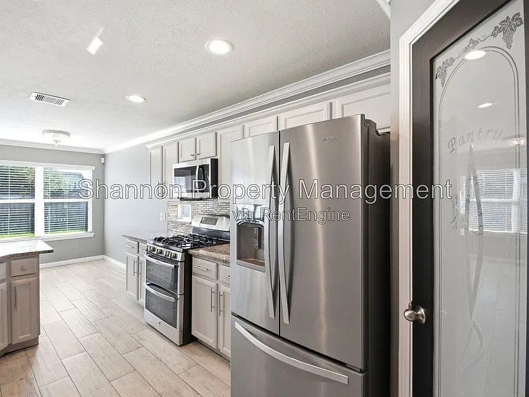 21103 N Valley Ct — Photo 9
