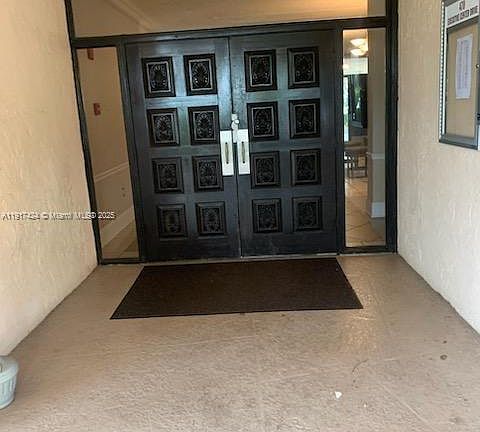 3rd image of 470 Executive Center Dr #4701I
